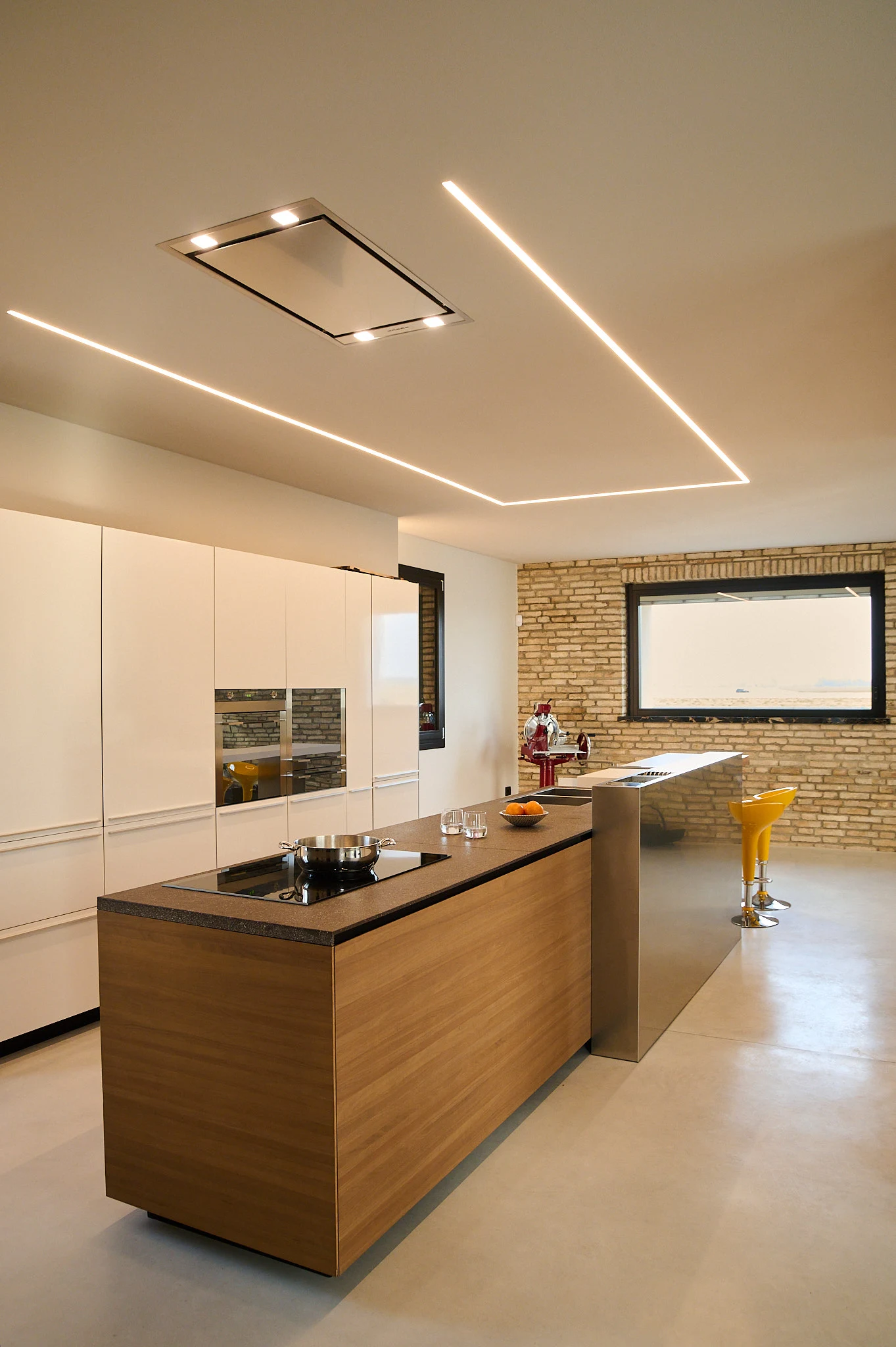 Casa CERA home interior design project by Devincenti